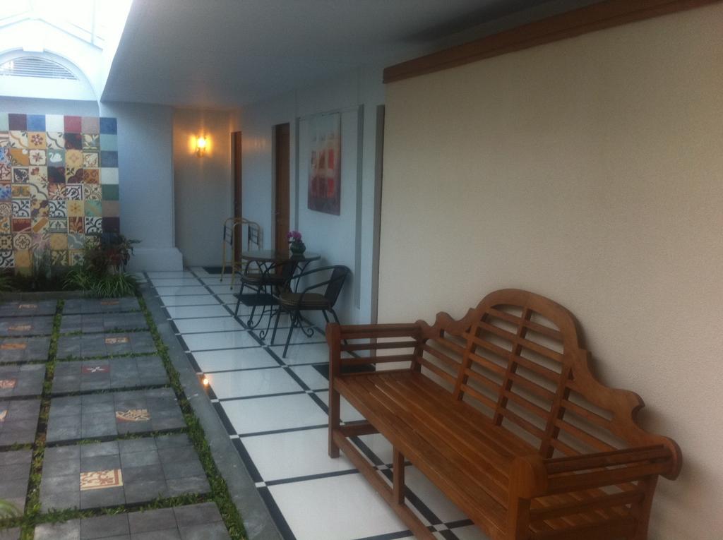 Panca Dewi Guest House Yogyakarta Exterior foto